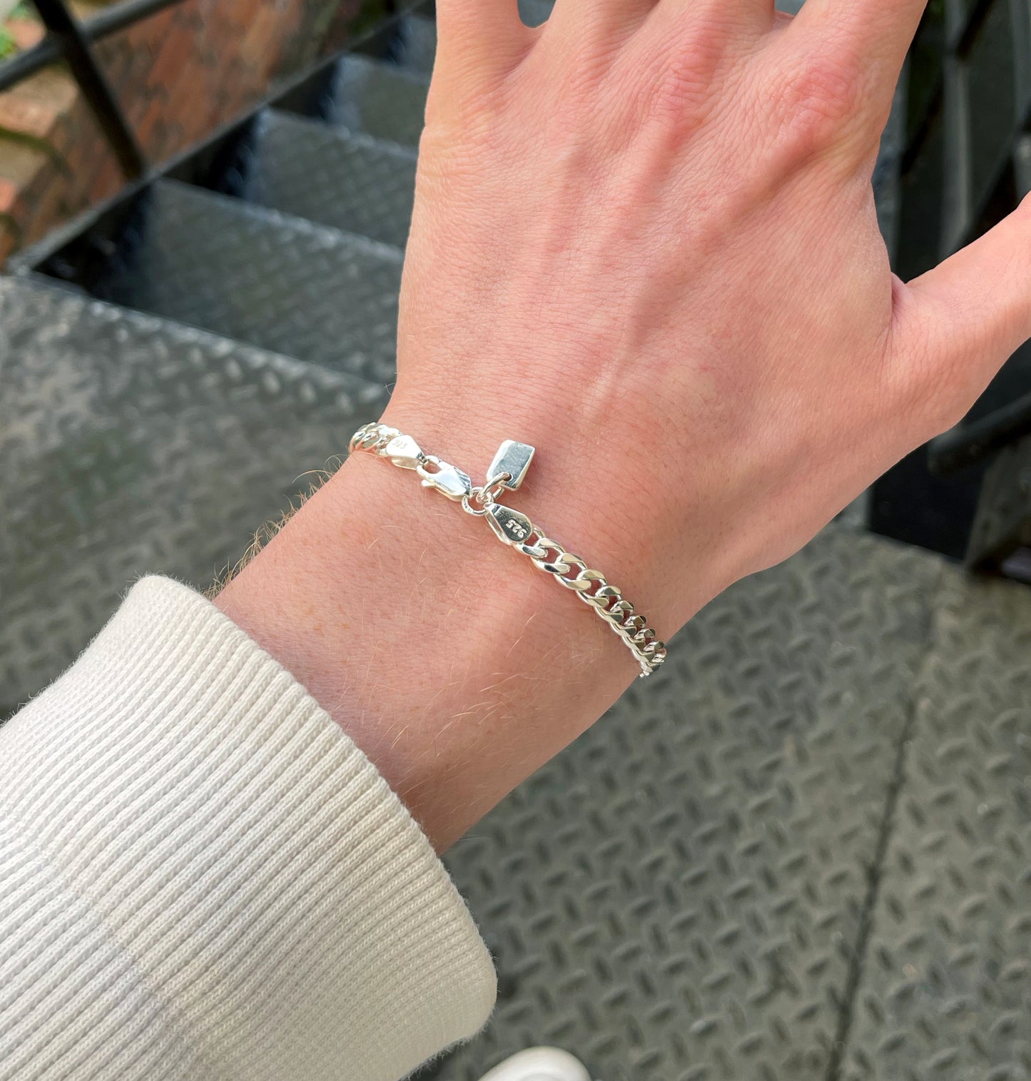 CURB CHAIN BRACELET