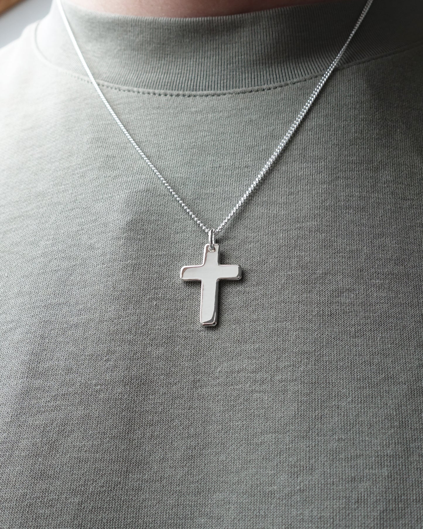 CRUCIFIX NECKLACE