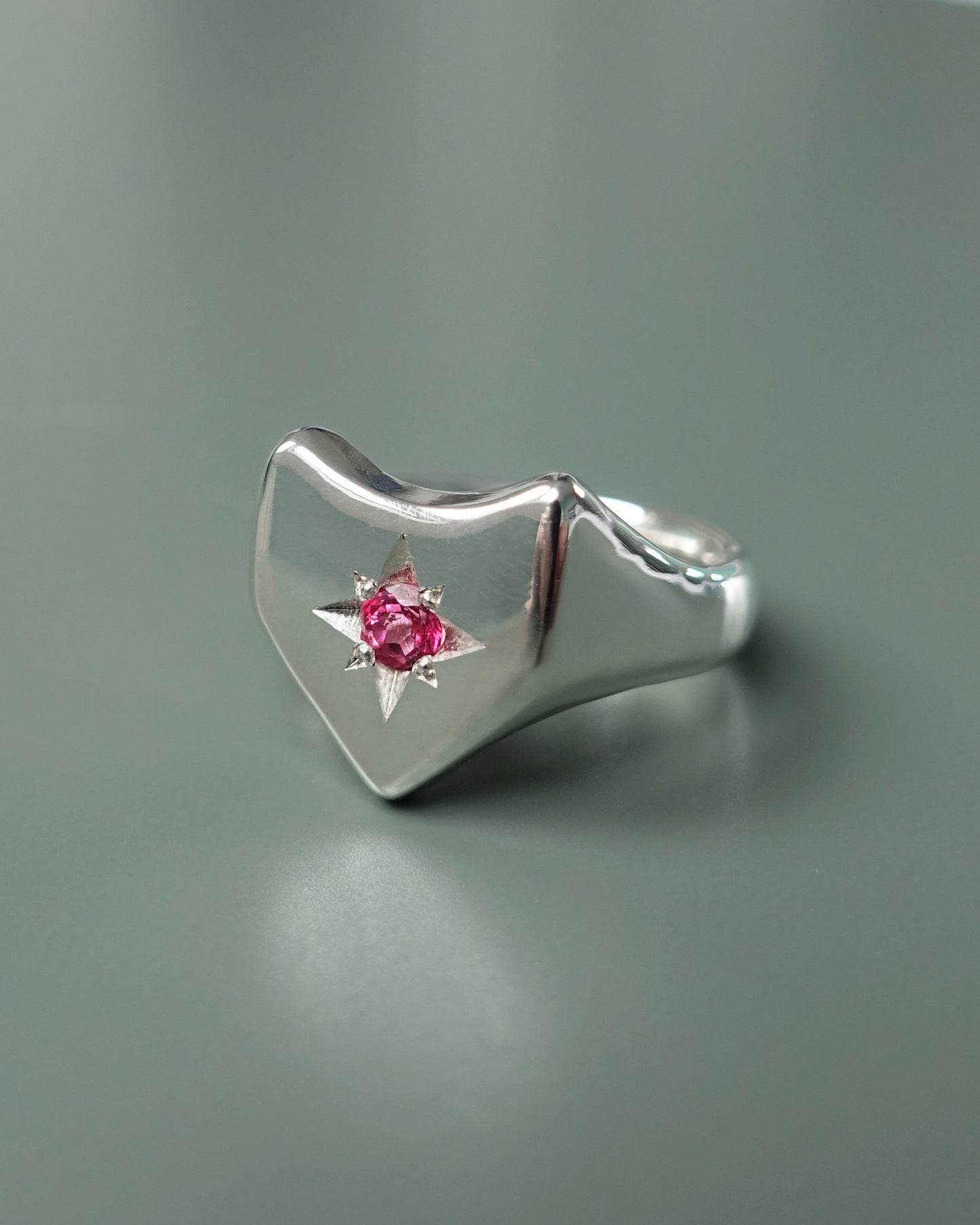 SHIELD RING - PINK TOPAZ