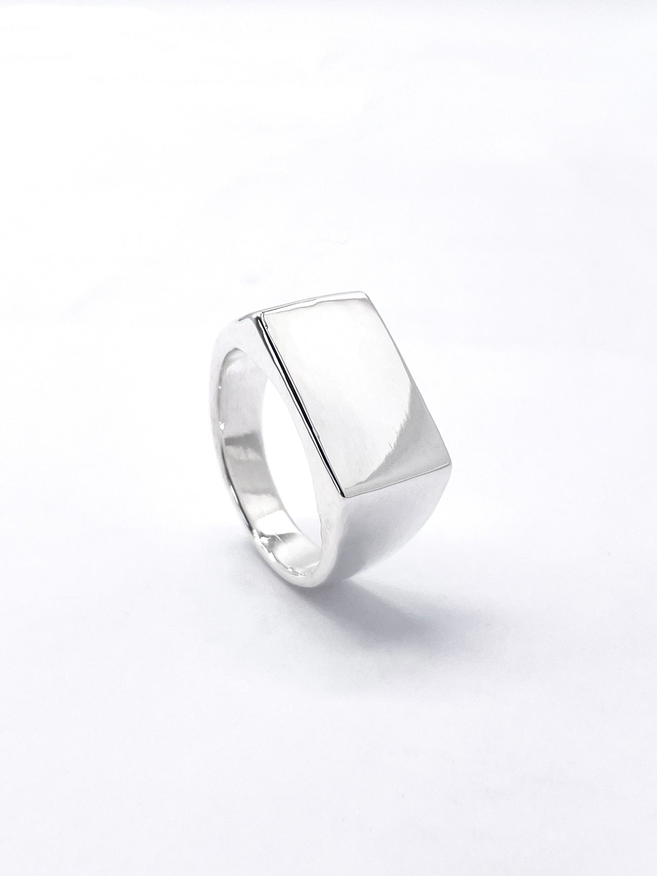 THE COURTNEY | Flat Top Thin Stacker Ring In 925 Silver – RUMA LIFESTYLE
